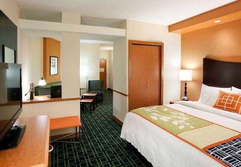 Fairfield Inn & Suites By Marriott Winnipeg Room photo